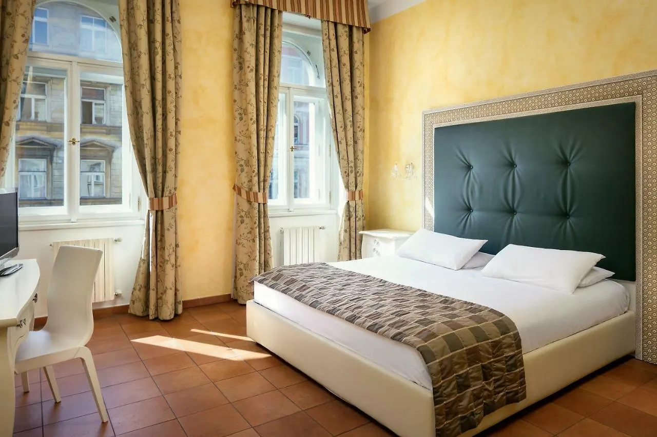 Hotel Caesar Prag 4*,  Çek Cumhuriyeti
