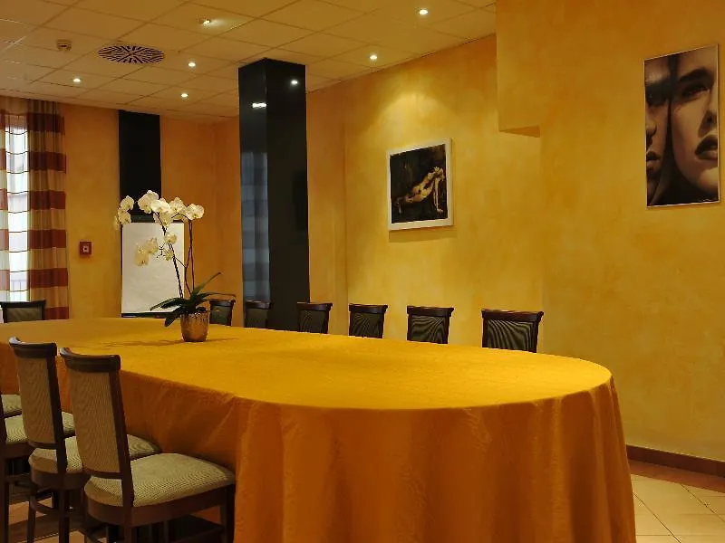 ****  Hotel Caesar Praga República Checa