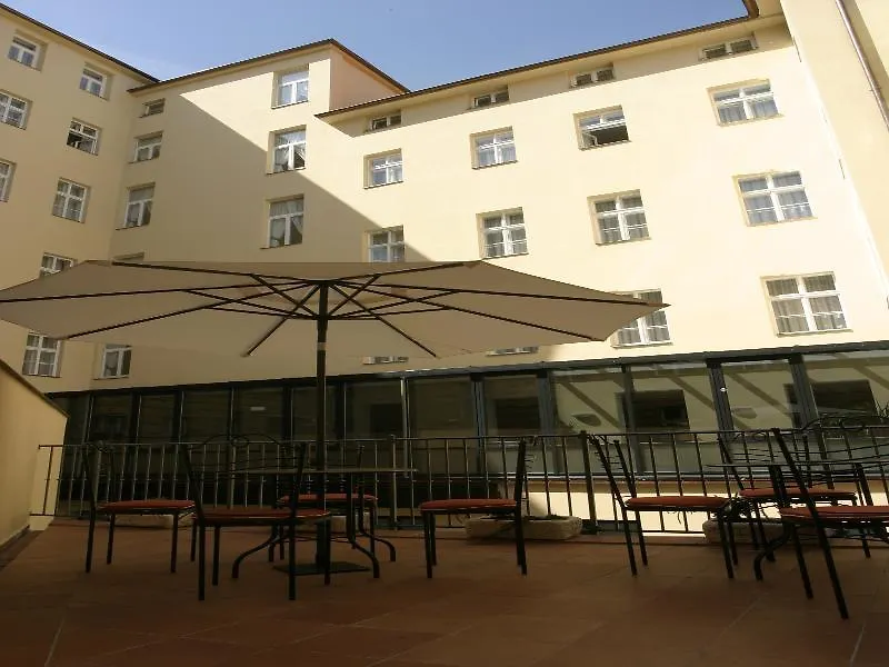 Hotel Caesar Πράγα