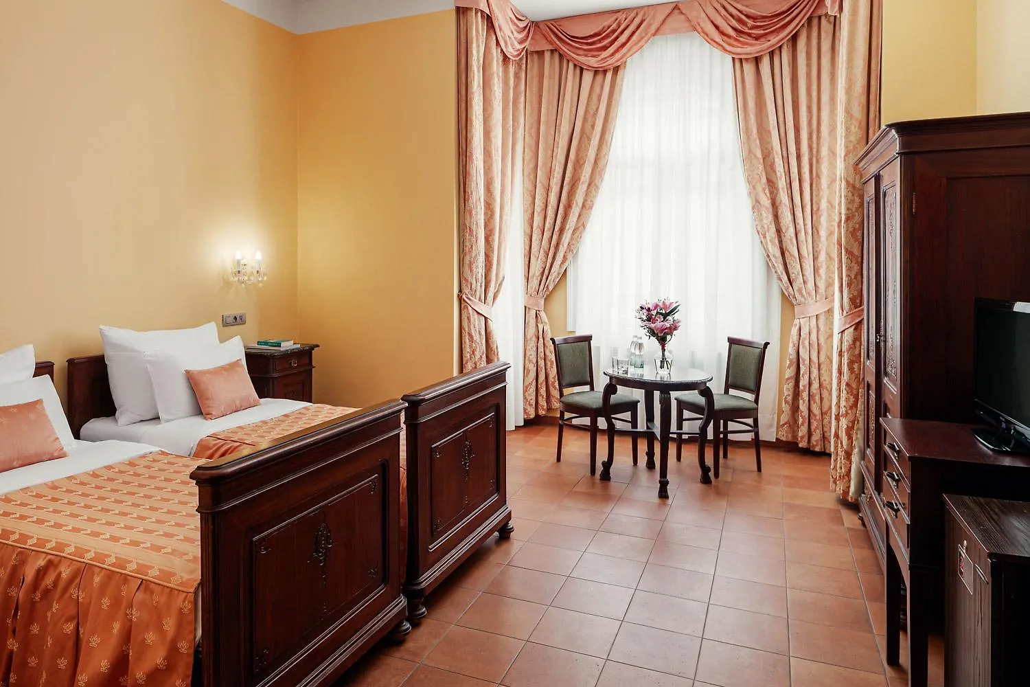Hotel Caesar Πράγα 4*,