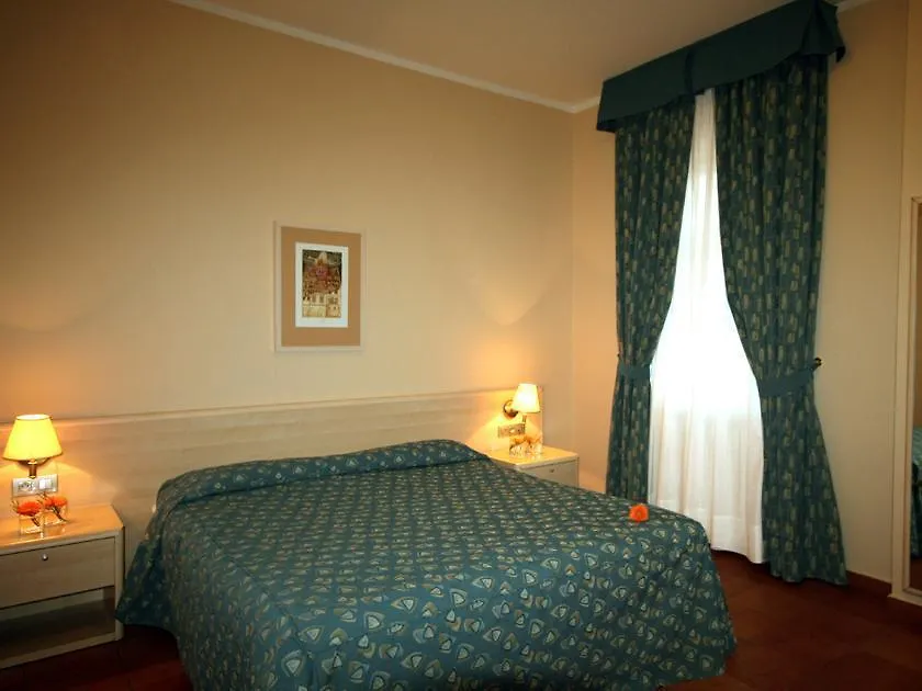 Hotel Caesar Πράγα